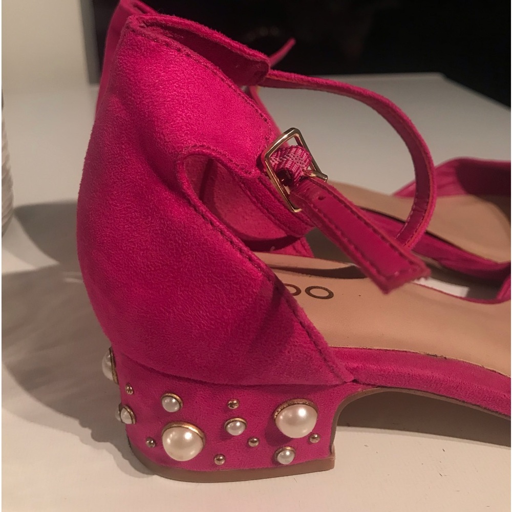 SOLD- The cutest Fuchsia Shoes with pearls - Aldo